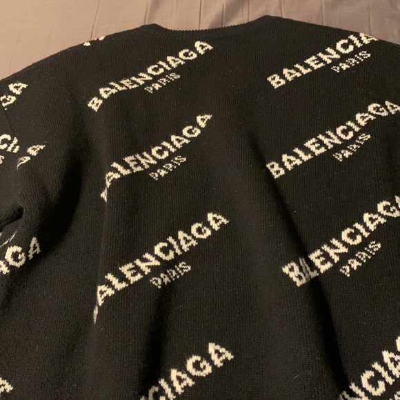 100% Authentic BALENCIAGA Virgin Wool Graphic Print Sweater - Picture 8 of 12